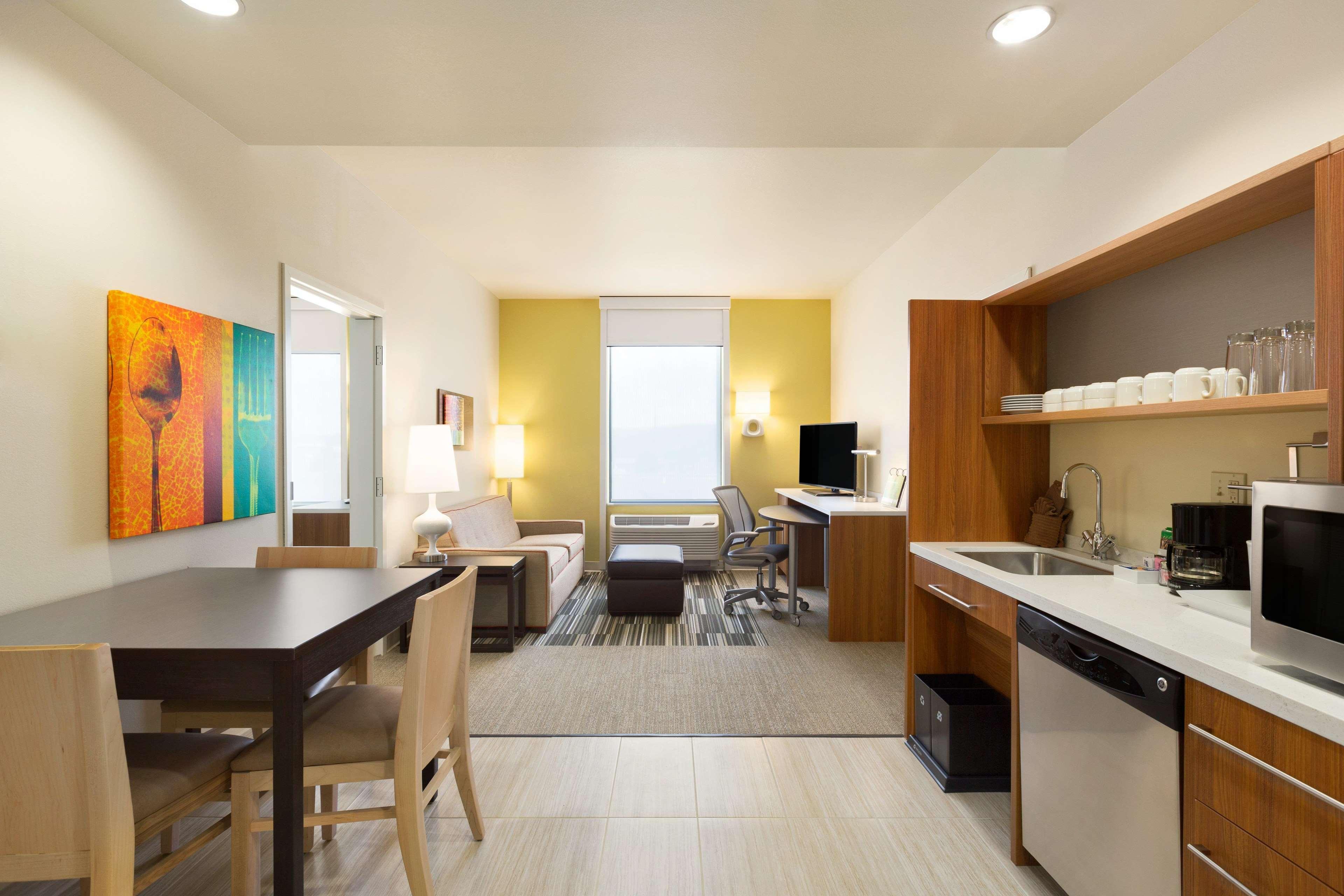 Home2 Suites By Hilton Farmington/Bloomfield Екстер'єр фото