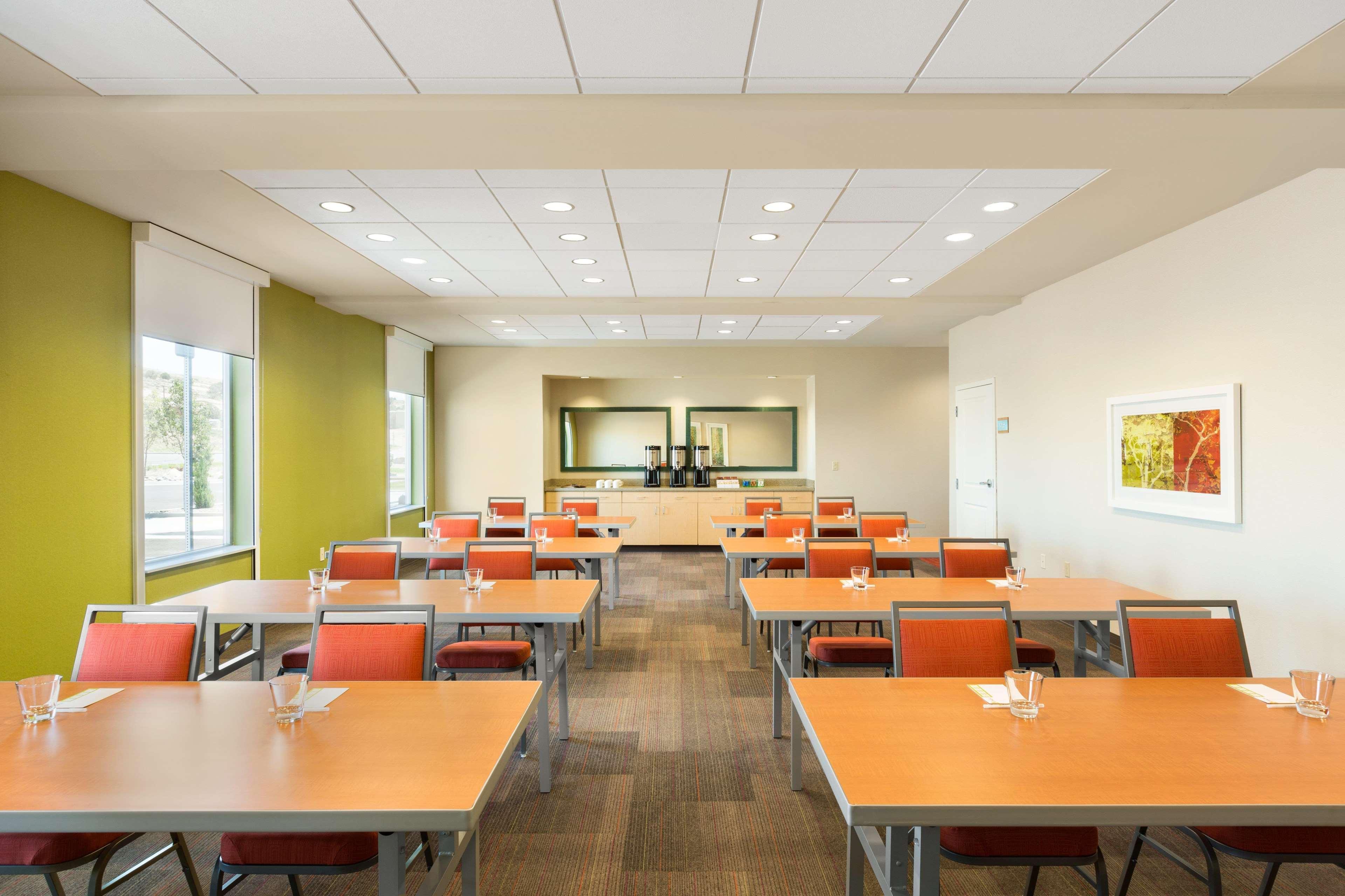 Home2 Suites By Hilton Farmington/Bloomfield Екстер'єр фото