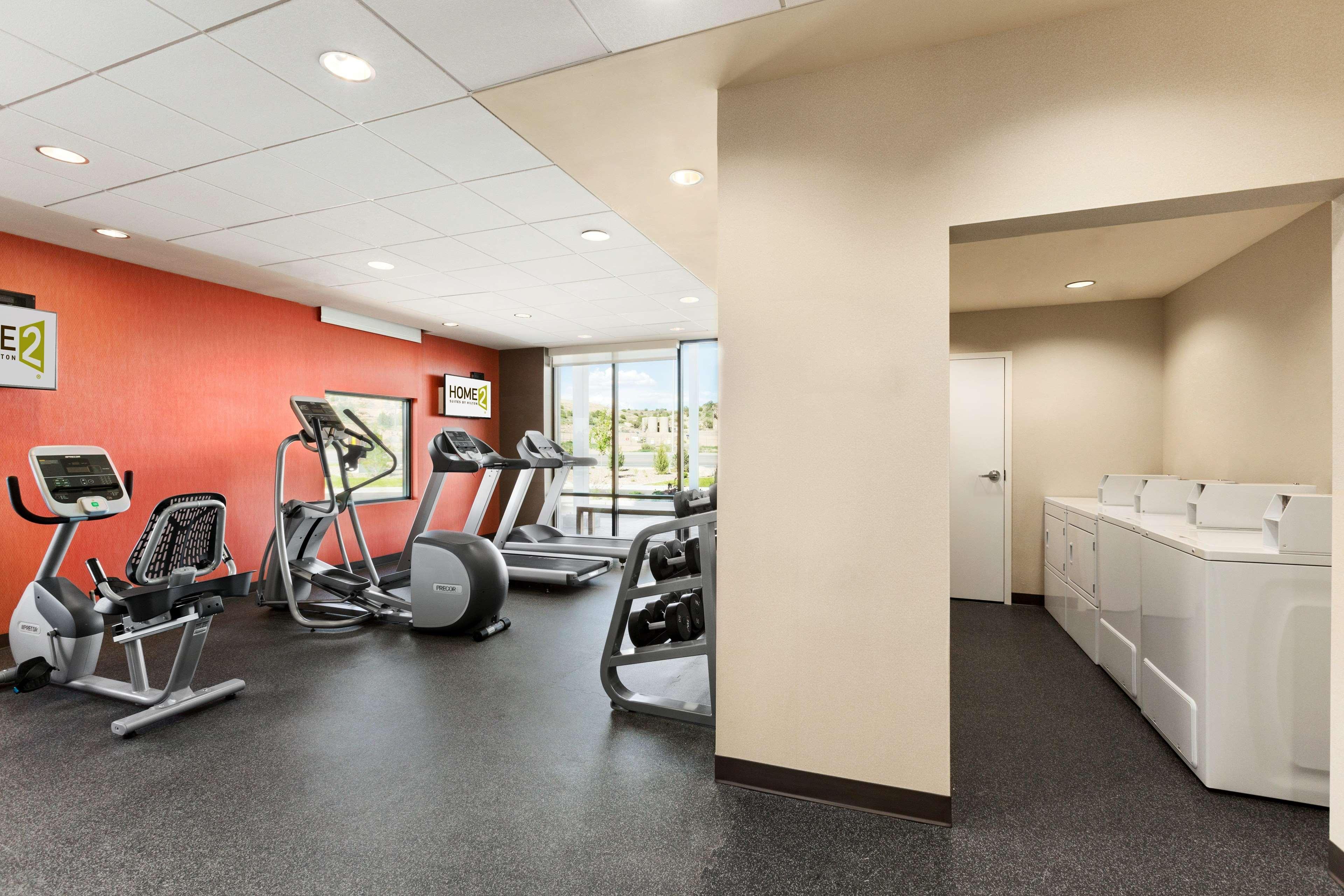 Home2 Suites By Hilton Farmington/Bloomfield Екстер'єр фото